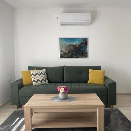 Sirena Apartment *