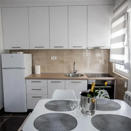 Apartment Sirena *